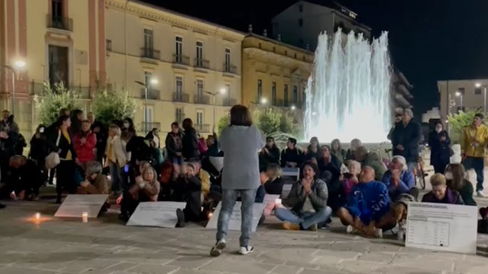 avellino sit in e cori dei no green pass basta dittatura vogliamo liberta