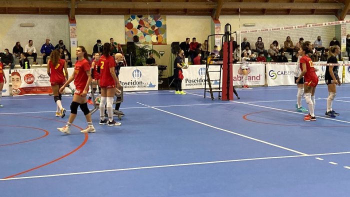 accademia senza ostacoli battuta la pallavolo crotone