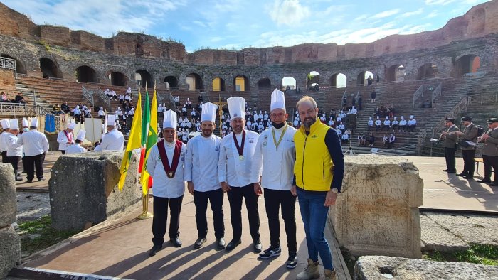 cibo e cultura al teatro romano per la festa regionale del cuoco