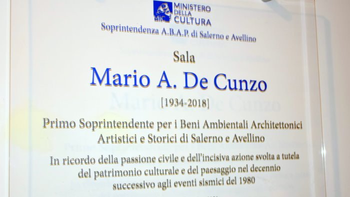 la sala conferenze della soprintendenza di salerno dedicata a mario a de cunzo