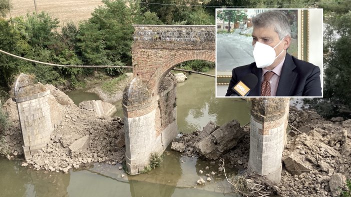 ponte crollato ad apice lavori al palo l amarezza del sindaco angelo pepe