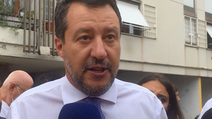 salvini mettere per iscritto che nessuno paghera piu tasse