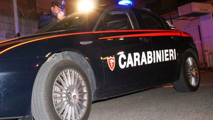 un bar la fucilata ad un 32enne per lui e lei sara rito abbreviato