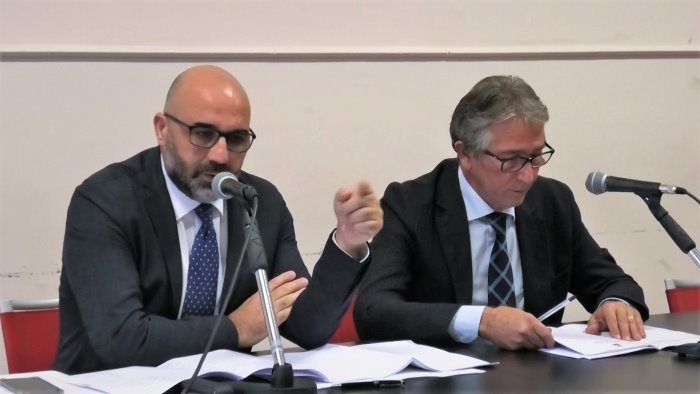 acqua bene comune la provincia di avellino presenta progetti per 400 milioni