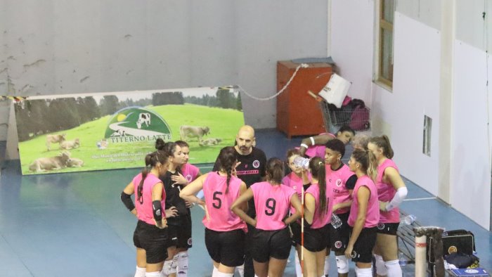 volley b1 l olimpia san salvatore cede al quinto set contro la p2p baronissi