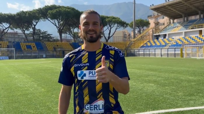 juve stabia e ufficiale l accordo con santos freire