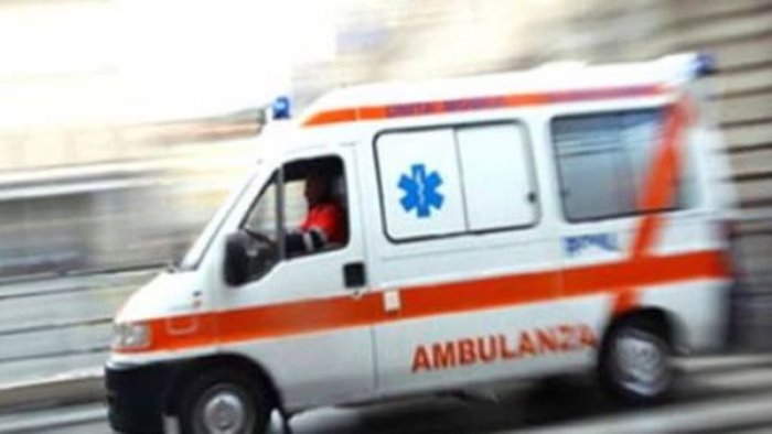 infarto a scuola muore bidello stroncato da un malore aveva 55 anni