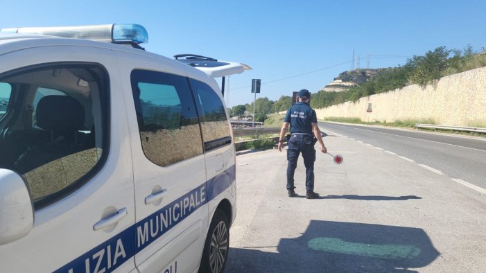 controlli serrati sulla ss19 eboli battipaglia in poche ore 13 verbali