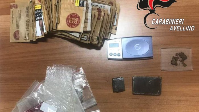 sorpreso nel centro di taurasi con dosi di marijuana 38enne arrestato