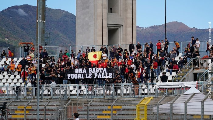 benevento altra giornata amara le foto del match di como