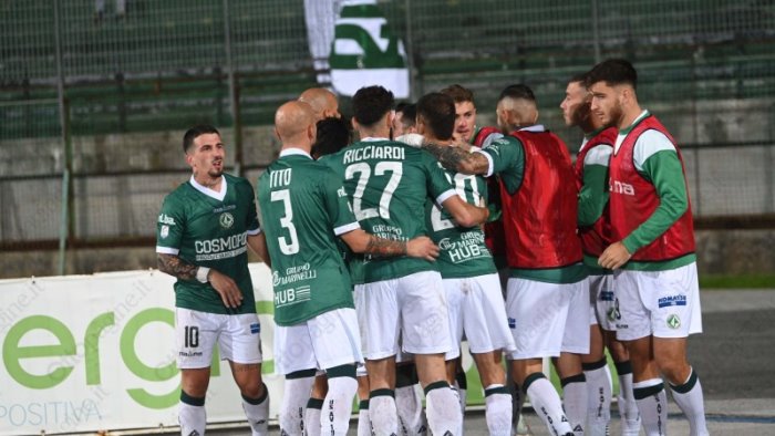 virtus francavilla avellino 2 3 tabellino e voti dei lupi