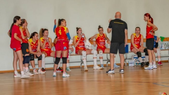 accademia volley terzo ko consecutivo il santa lucia sbanca benevento