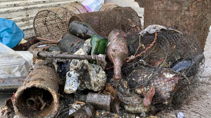 amalfi si prende cura del mare successo per l evento spiagge e fondali puliti