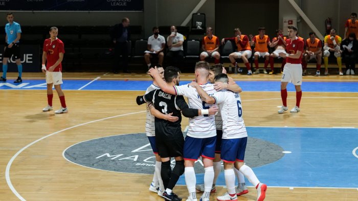 uefa futsal champions league la feldi eboli supera i lettoni del petro w