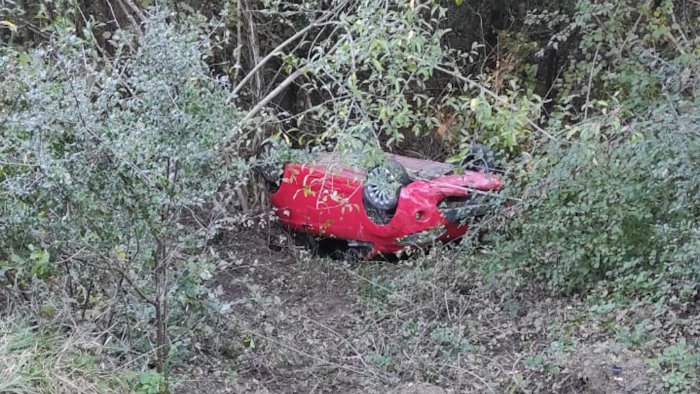 ancora due incidenti nel sannio giu da un burrone donna in codice rosso