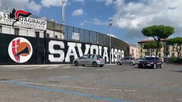 camorra estorsione al savoia calcio le mani del clan gionta sul pallone