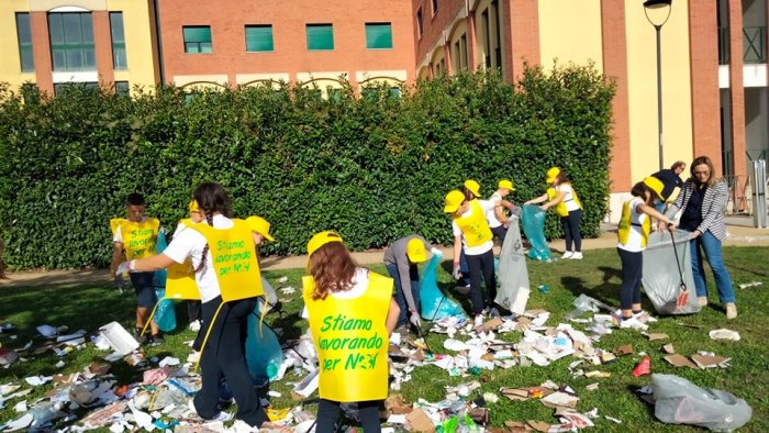 baronissi torna puliamo il mondo in prima linea gli studenti di aiello