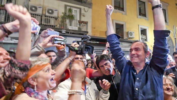 lavoro anche de magistris in piazza aderisco alla manifestazione della cgil