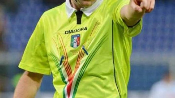 arbitro insultato e minacciato su un campo di calcio minore due denunce