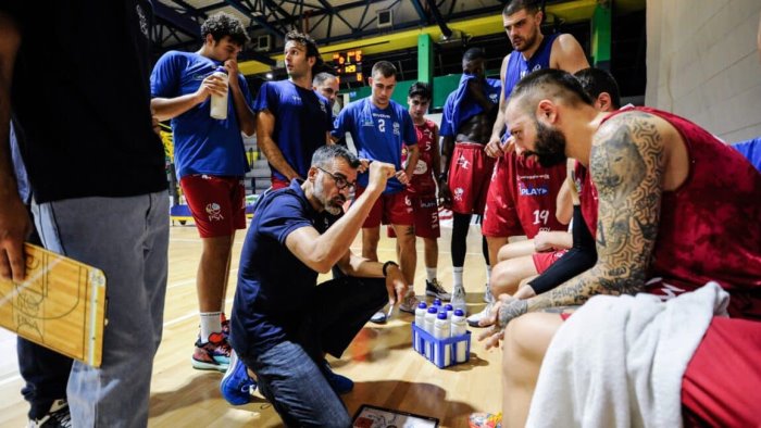 basket serie b il derby e di sant antimo battuta sala consilina 65 62