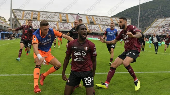 brividi granata le foto piu belle di salernitana verona