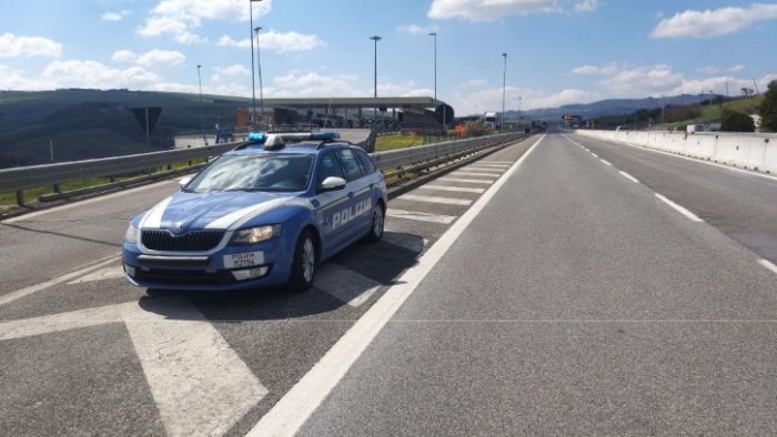 polizia si rafforza l impegno nel ricordo delle vittime della strada