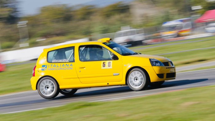 rally il pilota sannita de varti vince la napoli challenge