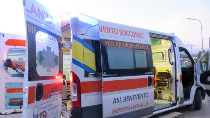 dramma in valle caudina giovane muore travolto sull appia