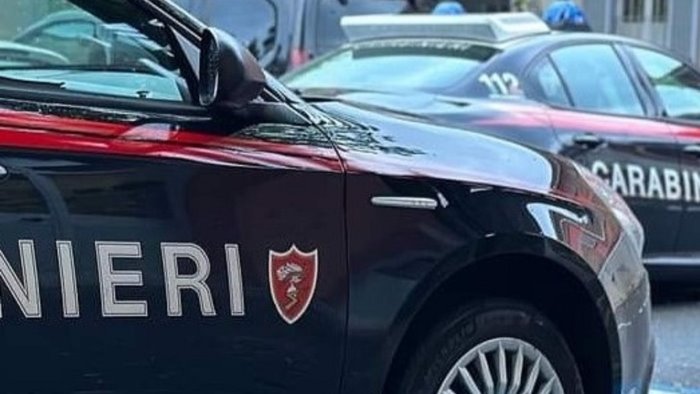 lesioni personali aggravate minacce estorsioni e danneggiamento due arresti