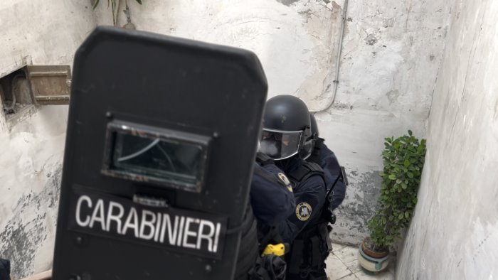 somma vesuviana incontro al ristorante interrotto dai carabinieri