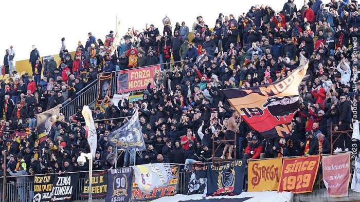 benevento la curva sud torna al completo l annuncio del gruppo a modo nostro