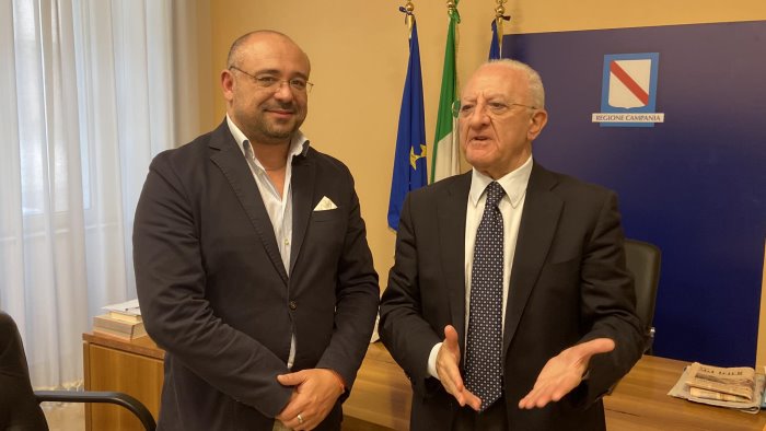 turismo flussi in calo nel cilento la fenailp incontra il presidente de luca