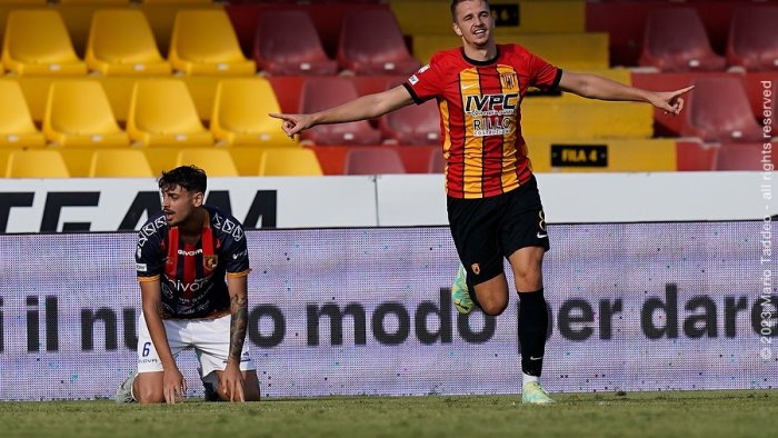 serie c rivivi la diretta di benevento picerno 2 2 pari in extremis di kubica