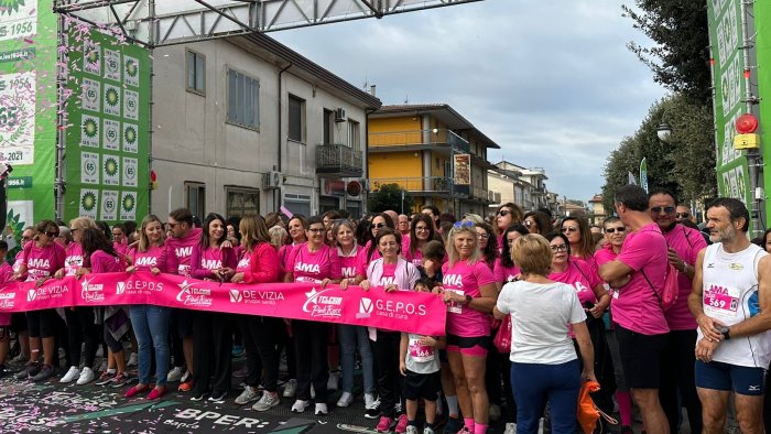 un fiume rosa a telese per promuovere la prevenzione e sostenere la ricerca