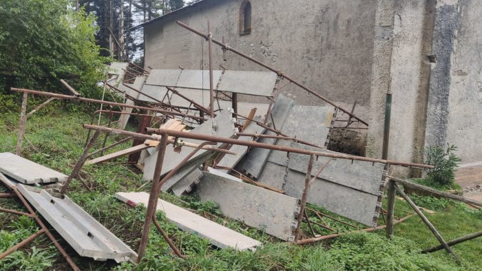 vandali in azione al santuario del montestella di ogliara vile oltraggio