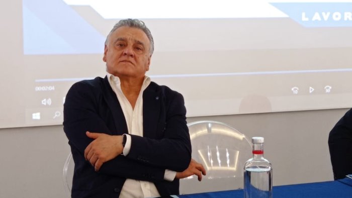 vertenza fos troppa confusione sul futuro dello stabilimento di battipaglia