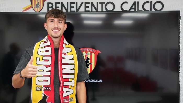 benevento nuovo contratto per viscardi