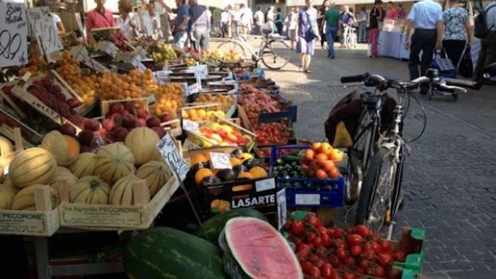 no allo spostamento del mercato di eboli del sabato protestano le associazioni