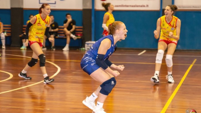 volley b2 accademia a cutrofiano per fare i primi punti