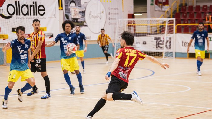 gg team wear benevento 5 a canosa c e in palio il primato