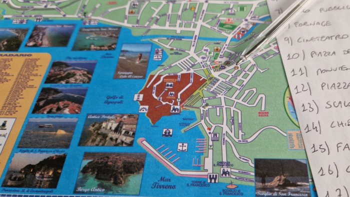 ad agropoli un percorso di trekking urbano tra le bellezze cittadine