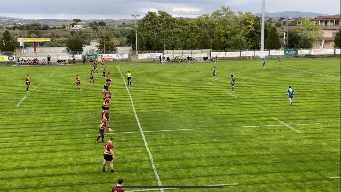 rugby serie b arechi salerno travolto a l aquila primo punto per il benevento