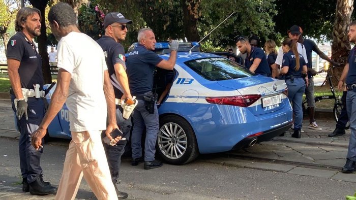 salerno blitz anti droga a lungomare arrestato uno straniero