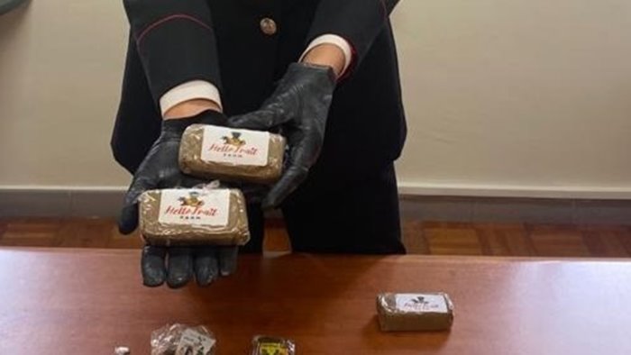 torre del greco quasi mezzo chilo di hashish per un pusher con il reddito