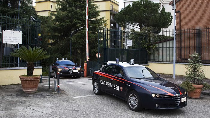 telecamere e gps auto condannato per 3 incendi boschivi arrestato un 58enne