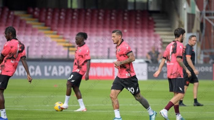 genoa salernitana i convocati per il match del ferraris fazio out torna bronn