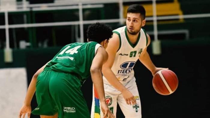 felice scandone avellino vittoria contro corato 87 72