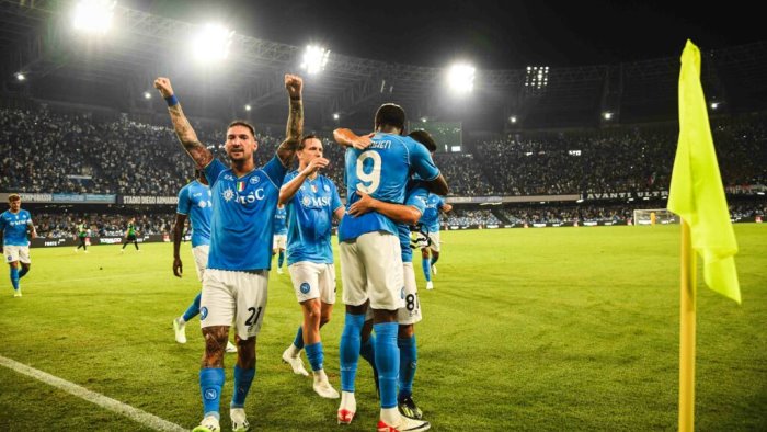 napoli si prepara alla grande notte champions