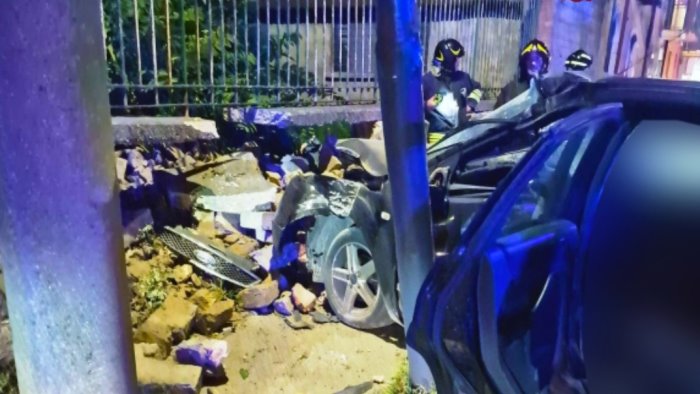 incidente nella notte in rianimazione 19enne di avellino al moscati