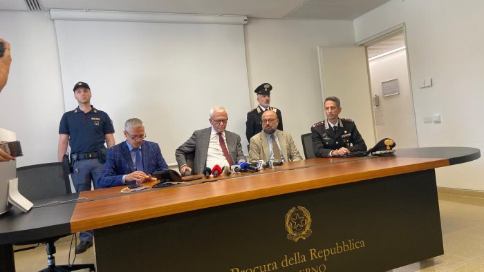 duplice omicidio a salerno il killer incolpava le vittime del suo licenziamento